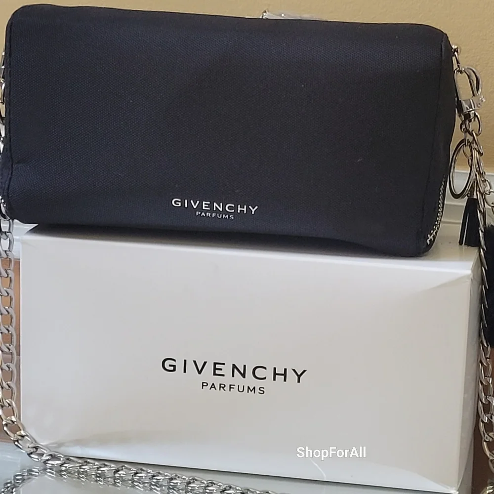Givenchy - Picture 4 of 12